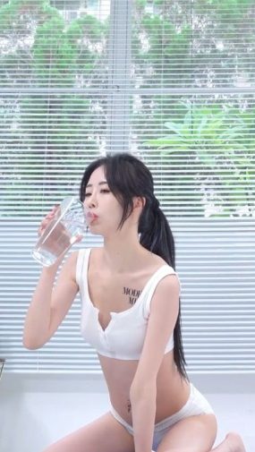 Model Me 雅典娜娜 极品瑜伽 超清多视角 35v-2K-13G