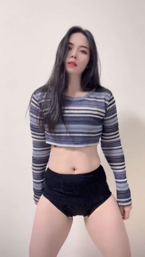 火力新团 笑笑 甜美模特内衣激情热舞 20V/3.48G