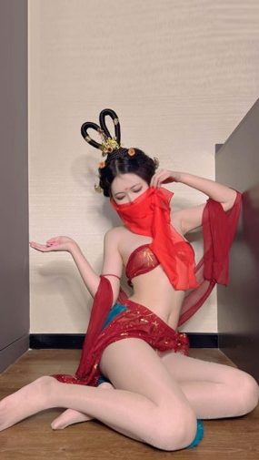 TT|AT鲨 性感女神 丝足美腿反差写真视图 8V+多套图